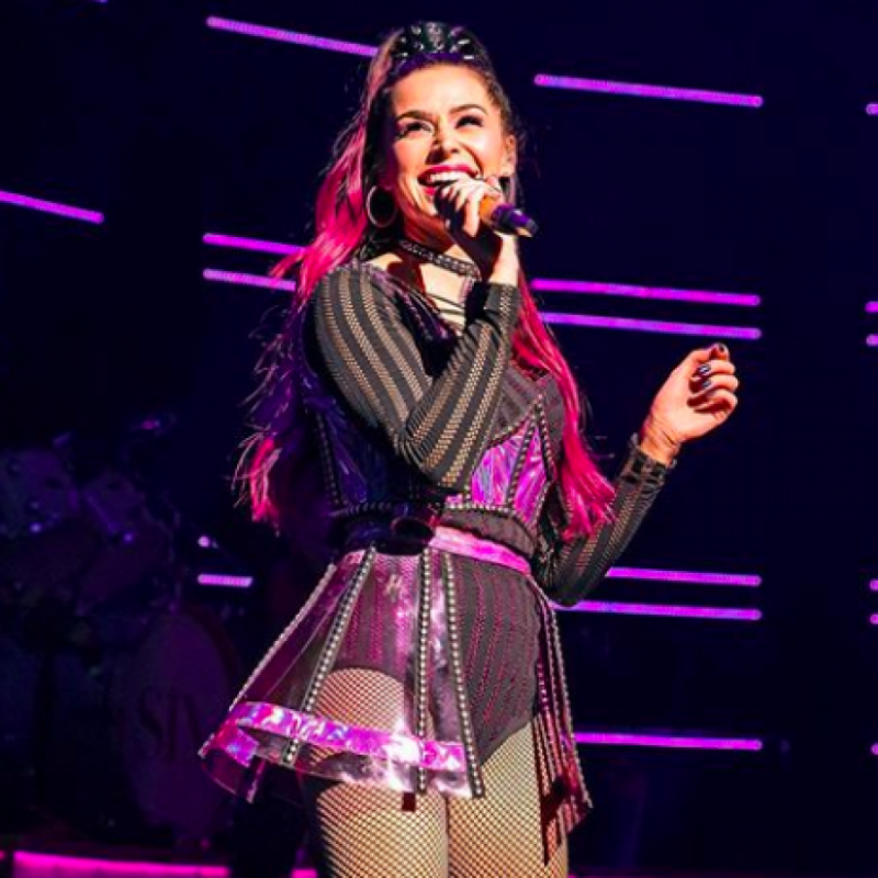 BWW Exclusive: Quarantine Qs with SIX Star Samantha Pauly! Image