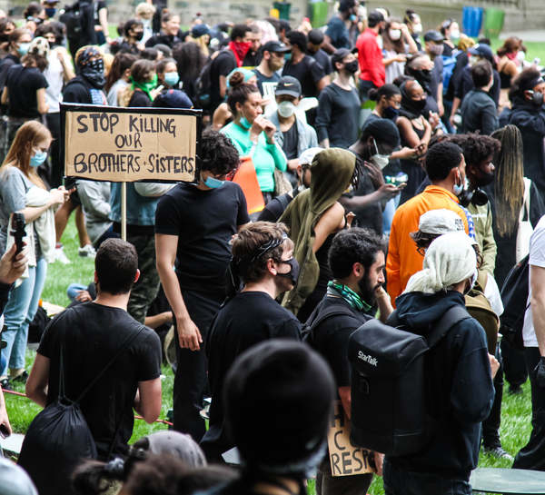 Photo Flash: New Yorkers Take To The Streets For Black Lives Matter Protests Image