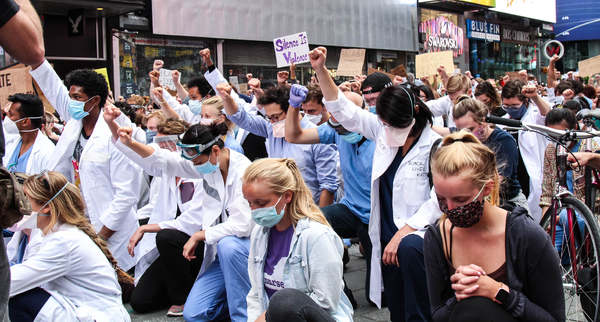 Photo Flash: New Yorkers Take To The Streets For Black Lives Matter Protests Image