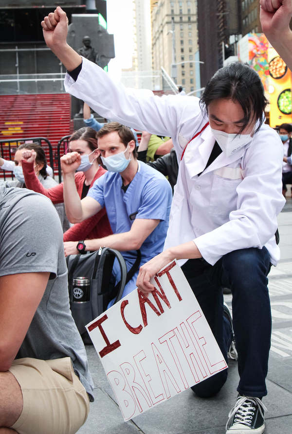 Photo Flash: New Yorkers Take To The Streets For Black Lives Matter Protests Image