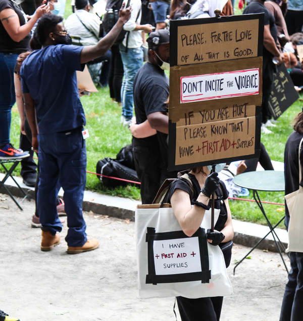 Photo Flash: New Yorkers Take To The Streets For Black Lives Matter Protests Image