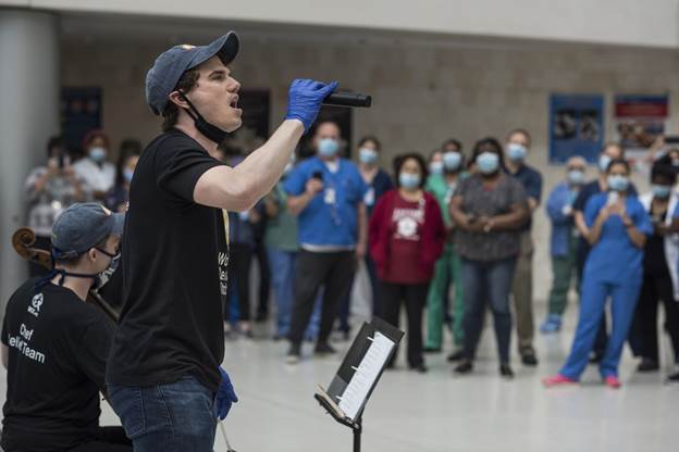 Photo Flash: Jay Armstrong Johnson & Sam Quiggins Perform in Celebration of 1M Meals from World Central Kitchen 