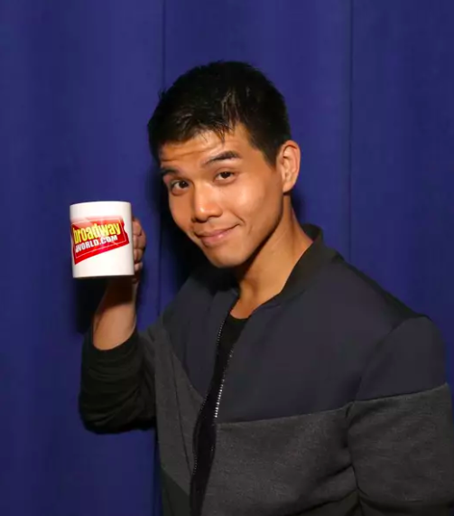 Wake Up With BWW 6/8: New Randy Rainbow Parody, SUNDAY MORNING Chats With Peters, De Shields, and More! Image