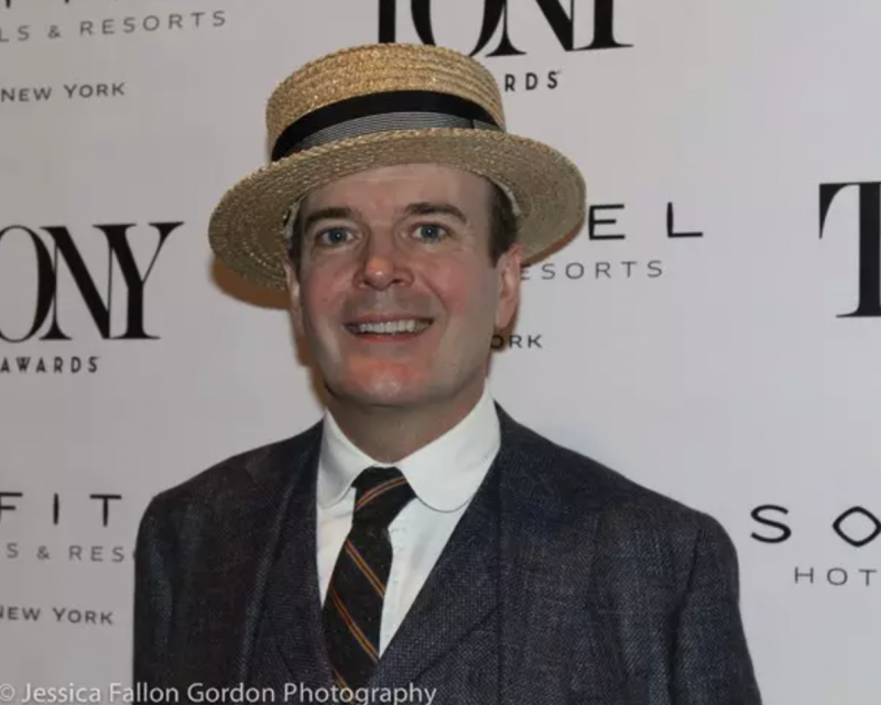 Wake Up With BWW 6/8: New Randy Rainbow Parody, SUNDAY MORNING Chats With Peters, De Shields, and More! Image