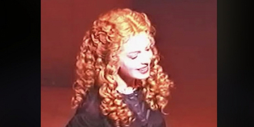 VIDEO: Andrew Lloyd Webber Talks THE WOMAN IN WHITE and Shares Clip of Anne Hathaway in th Photo