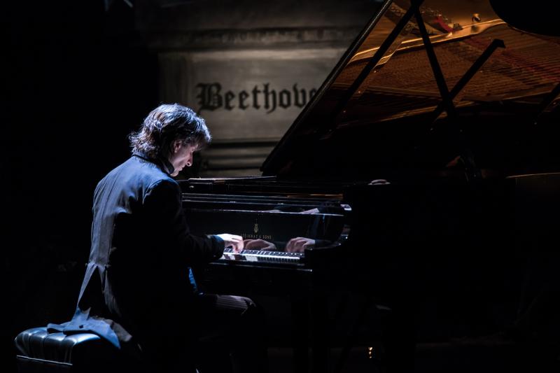 Interview: Hershey Felder of HERSHEY FELDER: BEETHOVEN LIVESTREAM at TheatreWorks Silicon Valley Brings the Legendary Composer to Life  Image