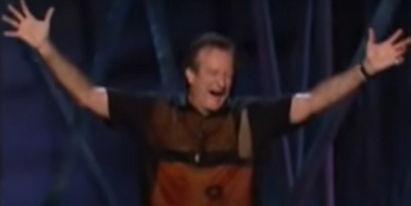 VIDEO: On This Day, July 11- Robin Williams Brings His Act to Broadway Photo