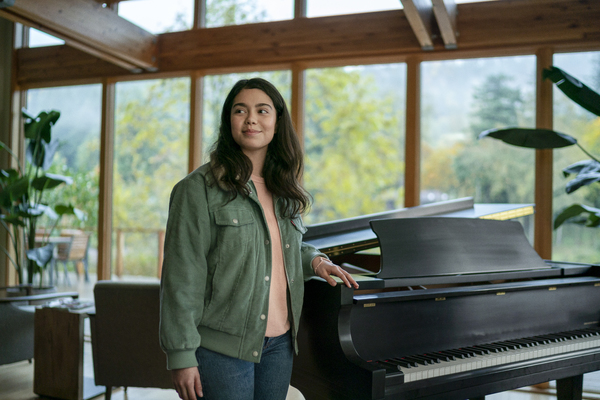 Photo Flash: Get a First Look at Auli'i Cravalho in ALL TOGETHER NOW on Netflix Image