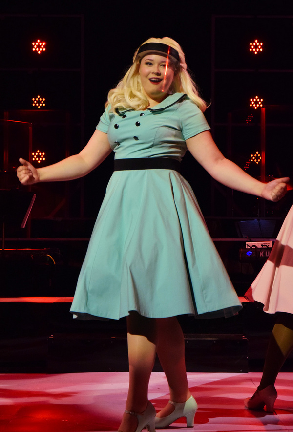 Photo Flash: BEEHIVE Reopens Beef and Boards Dinner Theatre Image