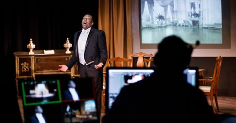 Review: LOOKING OVER PRESIDENT'S SHOULDERS at Tabard Theater, San Jose 