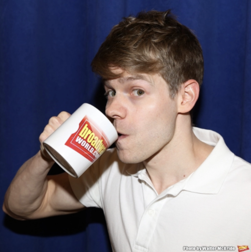 Wake Up With BWW 8/27: Jujamcyn Files Lawsuit Against Insurance Companies, and More! Image