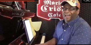 VIDEO: Sing Showtunes with the Marie's Crisis Weekend Warm-Up Photo
