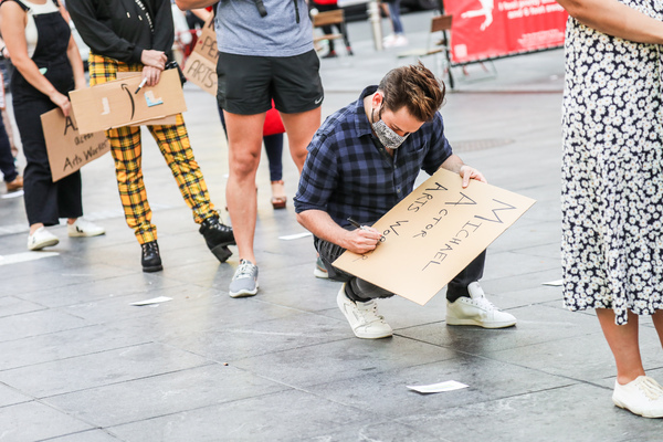 Photo Flash: Artists Gather in Times Square for Be An #ArtsHero Campaign Image