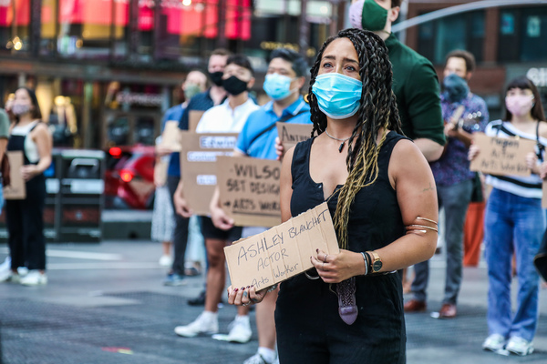 Photo Flash: Artists Gather in Times Square for Be An #ArtsHero Campaign 