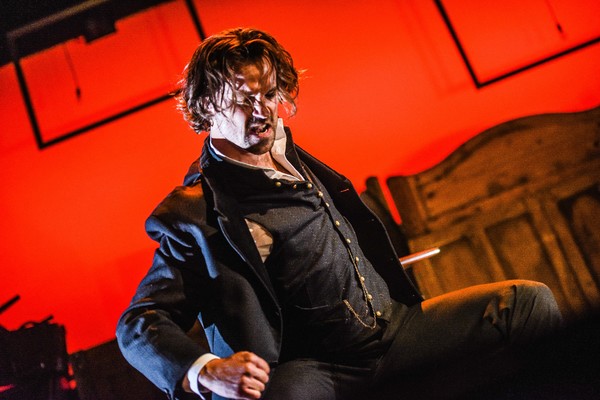 Photo Flash: First Look at Blackeyed Theatre's THE STRANGE CASE OF DR JEKYLL & MR HYDE  Image