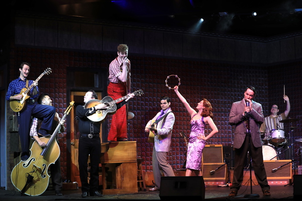 Review: MILLLION DOLLAR QUARTET at Dutch Apple Dinner Theatre Image