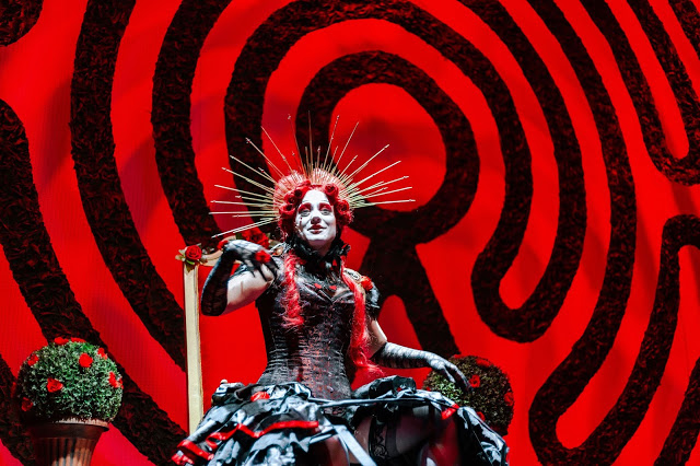 Feature: CURIOUSER & CURIOUSER at Theater Works (Insider Tips from Chris Hamby) Image