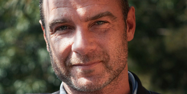 Liev Schreiber Narrates the Online Premiere of a Modern New Translation of Beethoven's Egm Photo