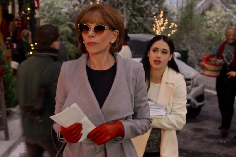 Photo Flash: First Look at DOLLY PARTON'S CHRISTMAS ON THE SQUARE with Christine Baranski & More! Image