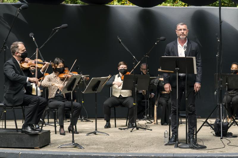 Video & Photos: Liev Schreiber Narrates Orpheus Chamber Orchestra's New Translation of EGMONT 
