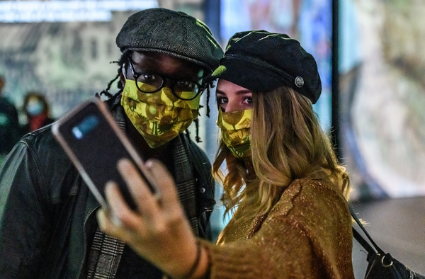 Photo Flash: VAN GOGH ALIVE Has UK Premiere at Birmingham Hippodrome Image