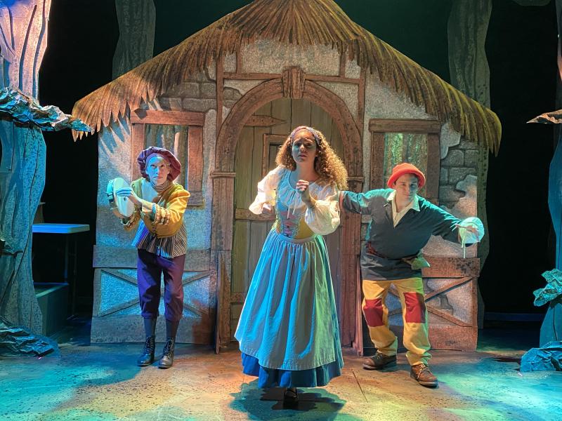 Interview: Stephen L. Fredericks and SNOW WHITE at The Growing Stage Image
