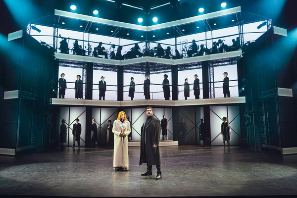 Photos/Video: First Look at the Russian Premiere of CHESS The Musical 