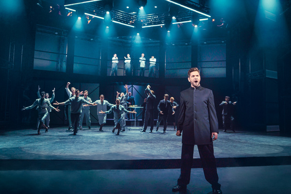 Photos/Video: First Look at the Russian Premiere of CHESS The Musical Image