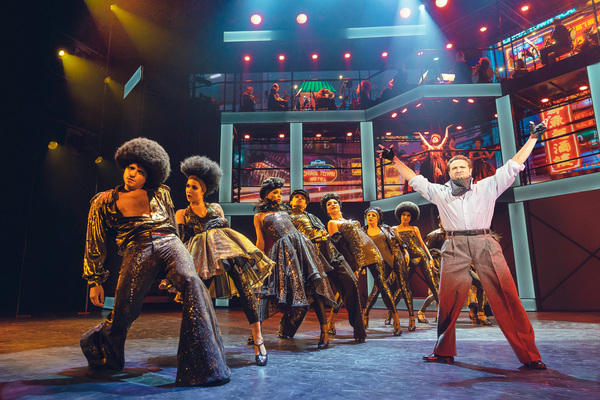 Photos/Video: First Look at the Russian Premiere of CHESS The Musical Image