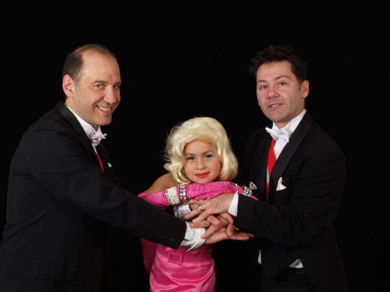 Feature: Ava Nicole Frances And The Divas of Halloween Image