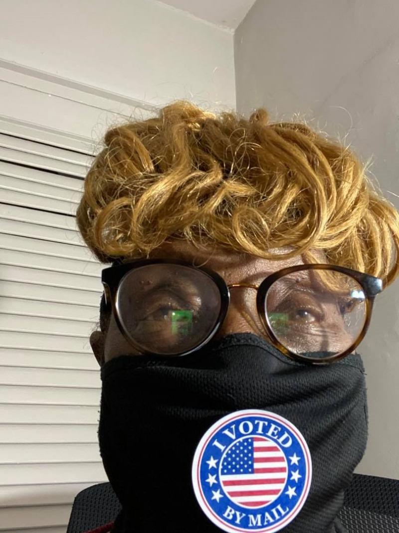 Feature: Cabaret and Concert Artists Flock To Polls For Early Voting Image