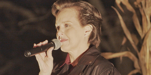 BWW Review: Alice Ripley Performs “Songs Under An Evening Sky” Concert at Holmdel Theatre Photo