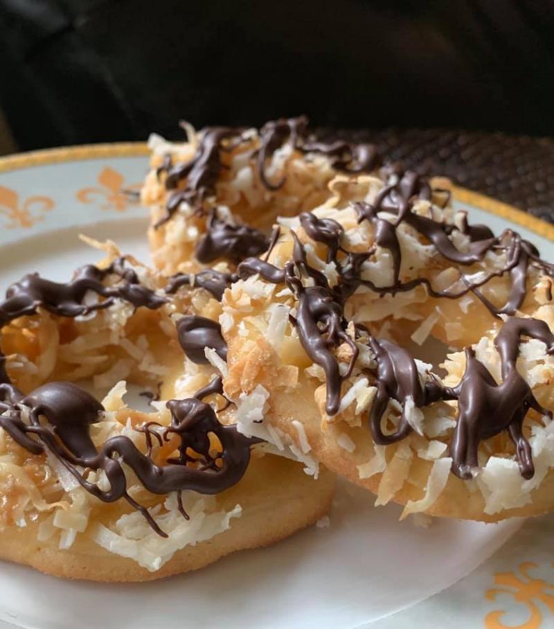Interview: At Home With Karen Mack and A LOT of Cookies Image