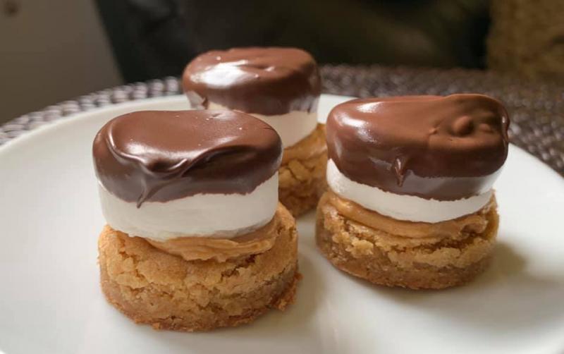 Interview: At Home With Karen Mack and A LOT of Cookies Image