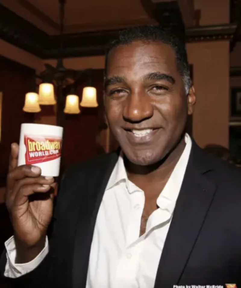 Wake Up With BWW 11/3: The Actors Fund Gala Raises $1.1 Million, and More! Image