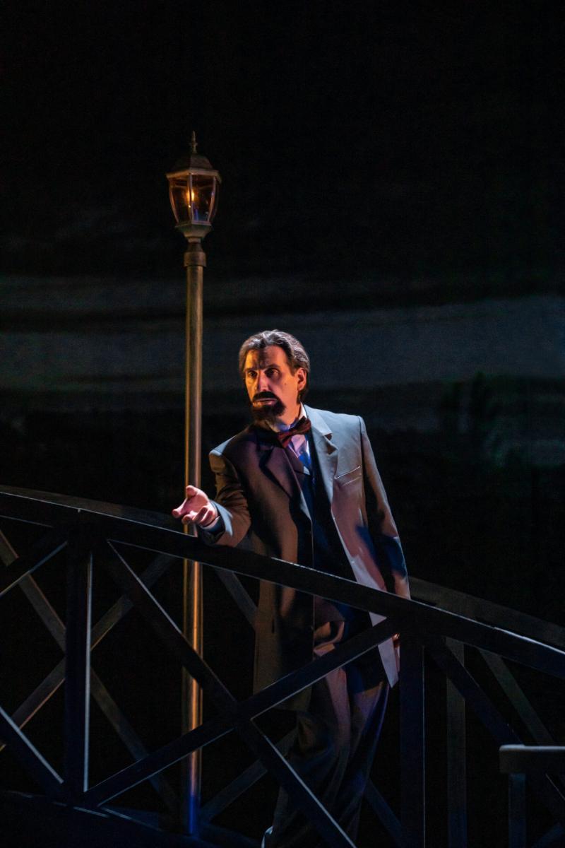 Interview: Hershey Felder of HERSHEY FELDER AS CLAUDE DEBUSSY IN A PARIS LOVE STORY Transports Us to That Romantic City in the 19th Century Image