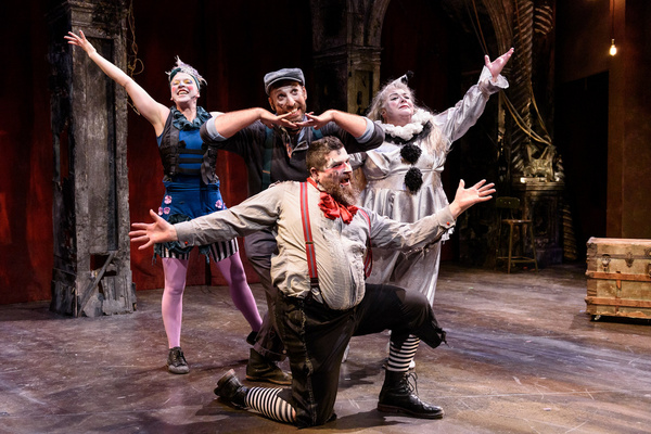 Anthony Courser as Henry Gilfoil Back row: (L to R) Leah Urzendowski as Nellie Reed; Jay Torrence as Robert Murray and Pamela Chermansky at 