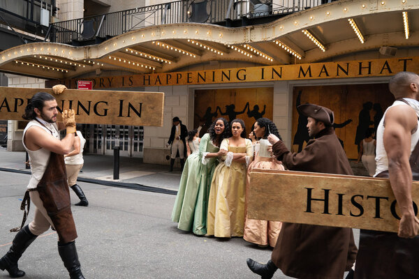 Photo Flash: The Casts of JAGGED LITTLE PILL, HAMILTON, MEAN GIRLS, and AIN'T TOO PROUD Perform at the MACY'S THANKSGIVING DAY PARADE Image