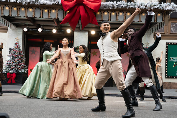 Photo Flash: The Casts of JAGGED LITTLE PILL, HAMILTON, MEAN GIRLS, and AIN'T TOO PROUD Perform at the MACY'S THANKSGIVING DAY PARADE Image