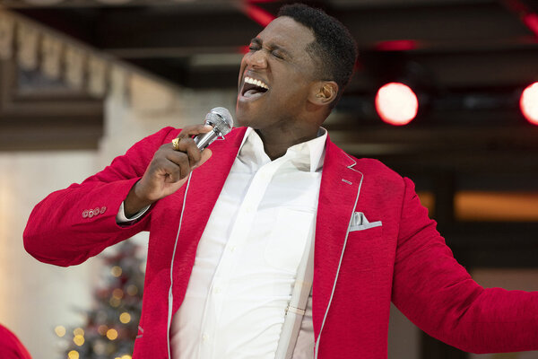 Photo Flash: The Casts of JAGGED LITTLE PILL, HAMILTON, MEAN GIRLS, and AIN'T TOO PROUD Perform at the MACY'S THANKSGIVING DAY PARADE Image