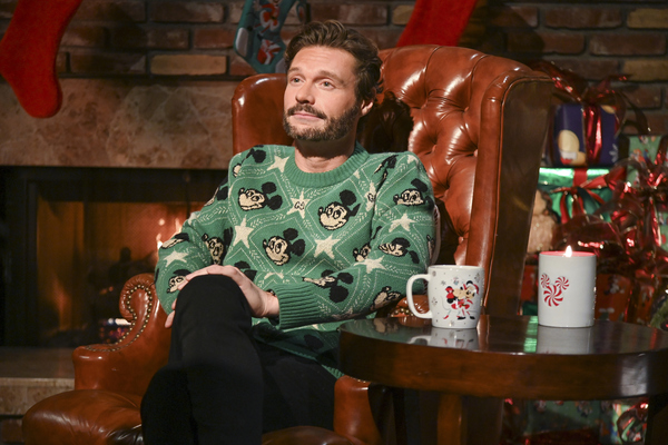 Photo Flash: First Look at Reunited Disney Casts in The Disney Holiday Singalong! Image
