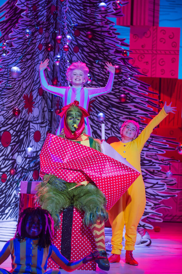 Photo Flash: Matthew Morrison Stars in DR. SEUSS' THE GRINCH MUSICAL! Image