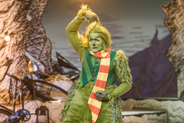 Photo Flash: Matthew Morrison Stars in DR. SEUSS' THE GRINCH MUSICAL! Image