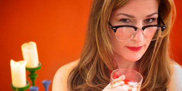 VIDEO: Ana Gasteyer Visits Backstage LIVE with Richard Ridge- Thursday at 4pm! Photo