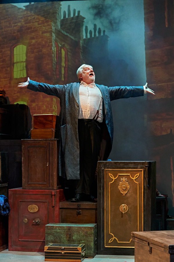 Photo Flash: First Look at A CHRISTMAS CAROL at the Bridge Theatre Image