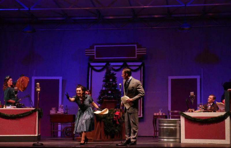 Review: IT'S A WONDERFUL LIFE: A LIVE RADIO PLAY at Florida Repertory Theatre Image