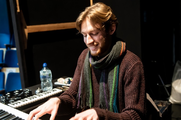 Photo Flash: Inside Rehearsal For Greenwich Theatre's THE WOLVES OF WILLOUGHBY CHASE Image