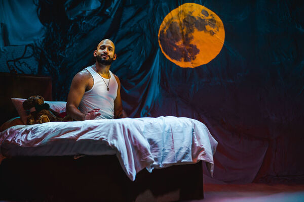 Photo Flash: First Look at the Barn Theatre's One-Man PETER PAN Starring Waylon Jacobs Image