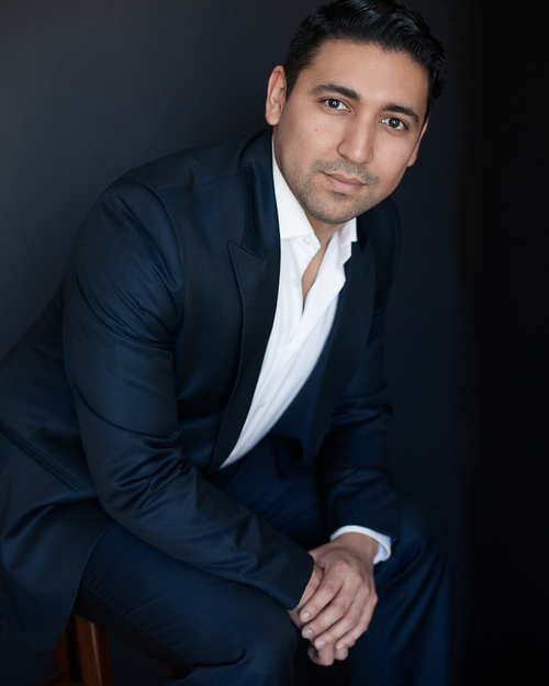 Interview: Efraín Solís of THREE DECEMBERS at Opera San Jose Loves Performing Works That Reflect Who We Are Now Image