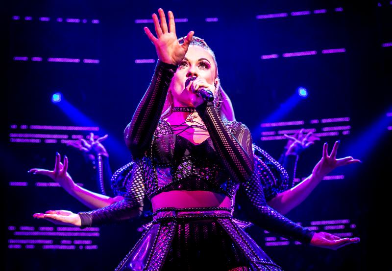 Photo Flash: First Look at Re-Opened SIX at West End's Lyric Theatre Image